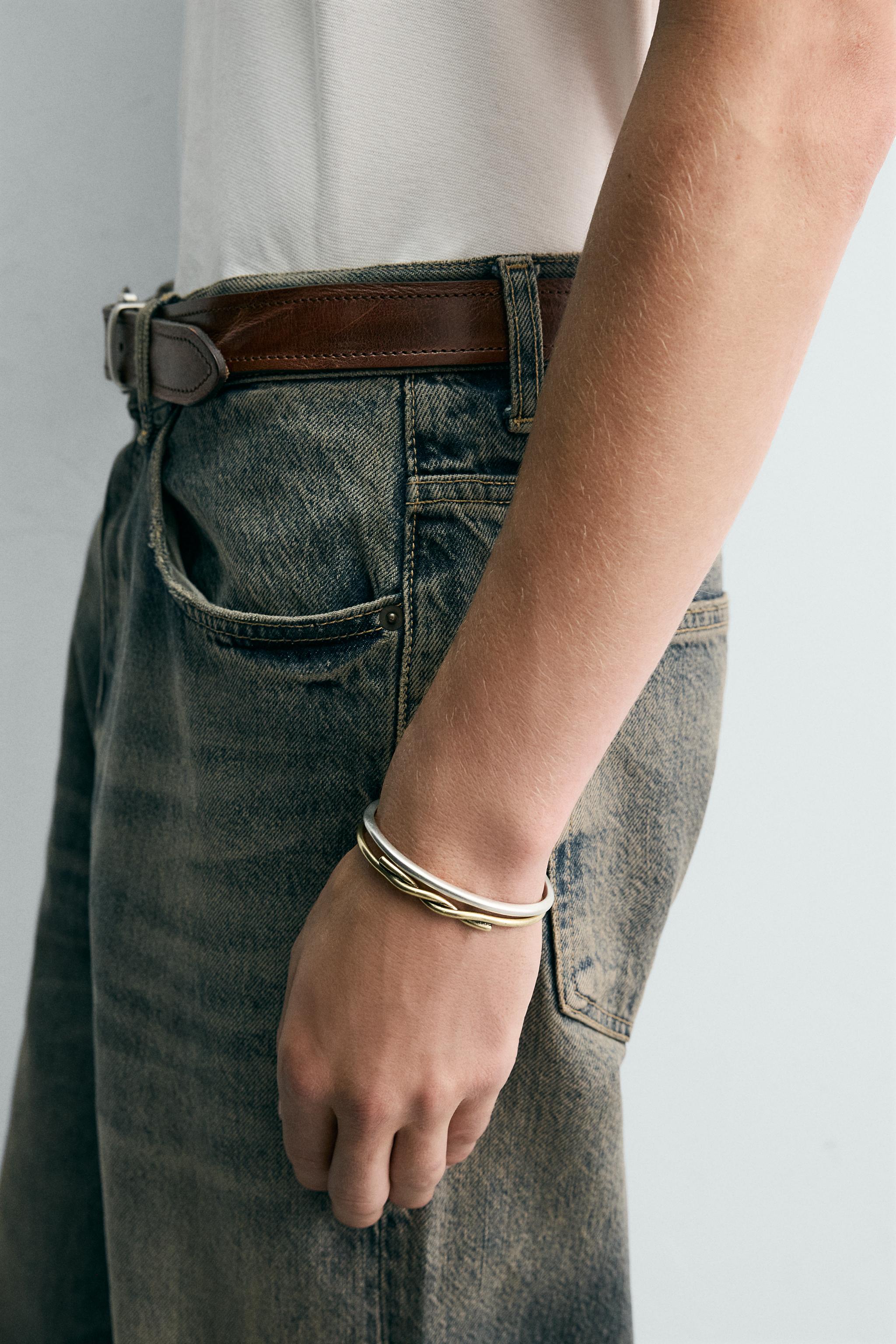 TWO-PACK OF RIGID CONTRAST BRACELETS